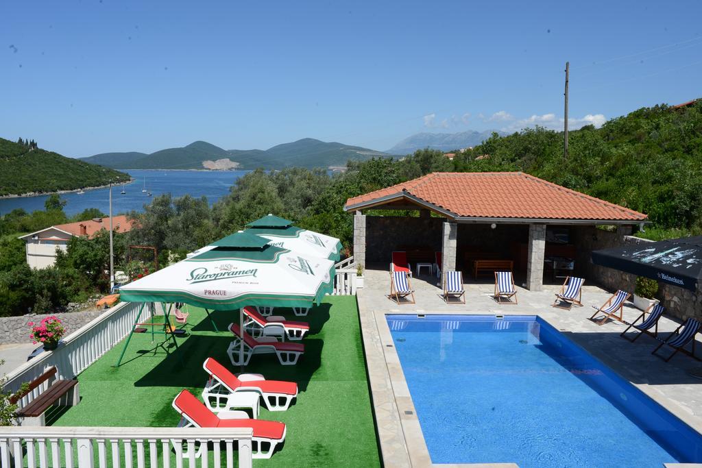 Apartments Vila Lazarevic Tivat Exterior photo