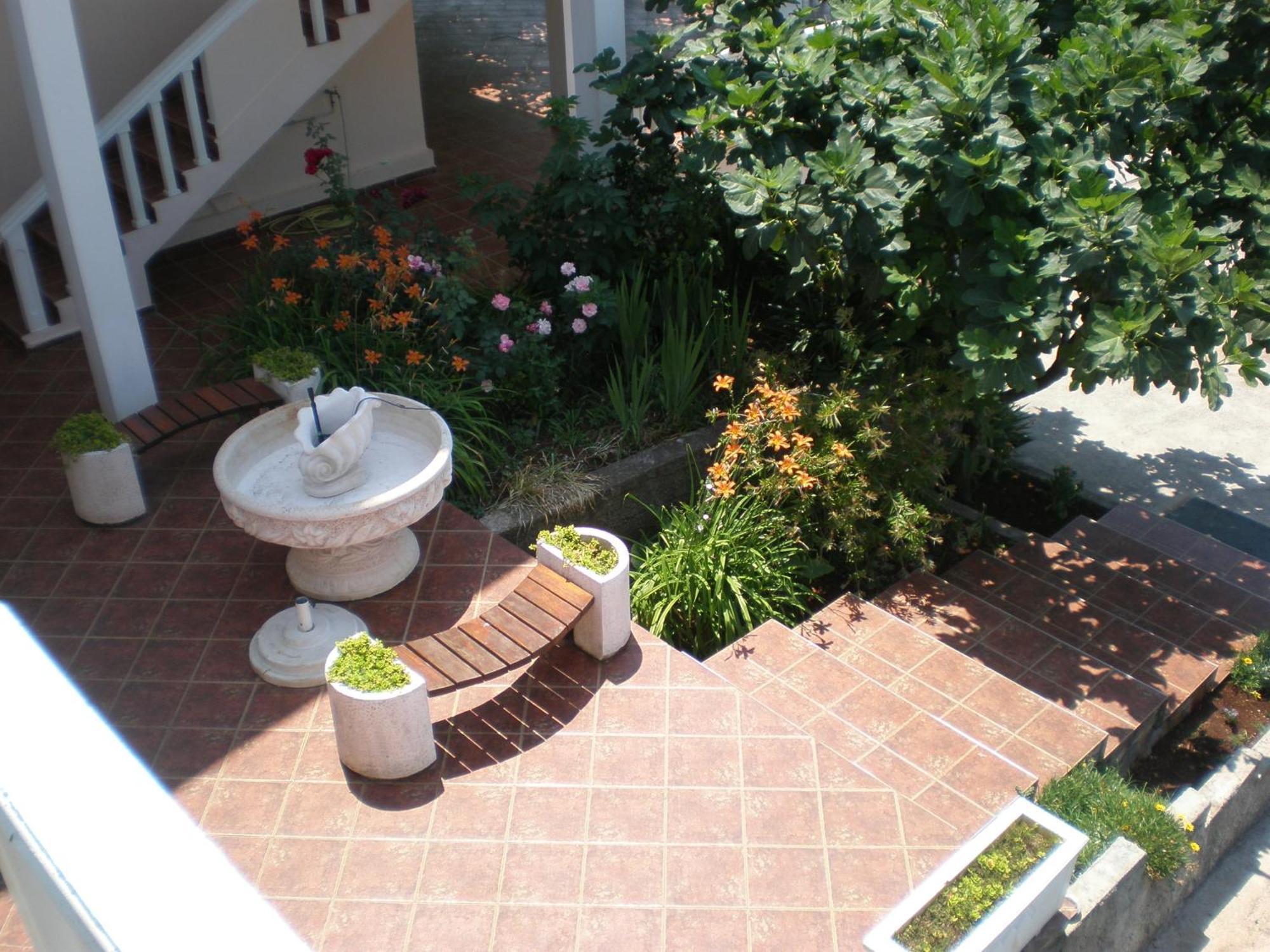 Apartments Vila Lazarevic Tivat Exterior photo